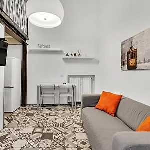 Loft Spritz Nel Centro Di Milano, Via Sottocorno, Porta Vittoria Milan