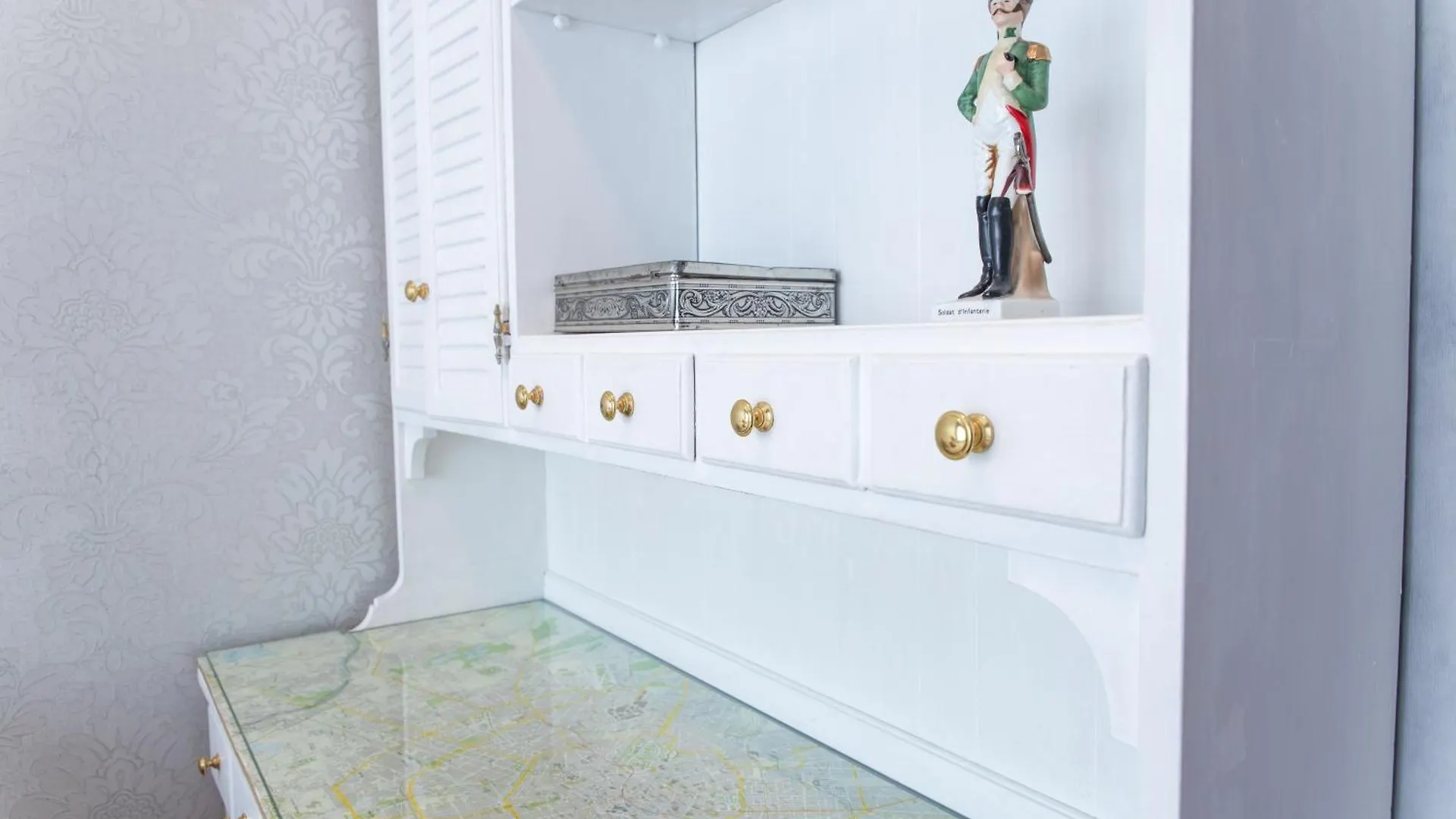 Duomo Walking Distance Elegant Flat With View Apartment Milan Italy